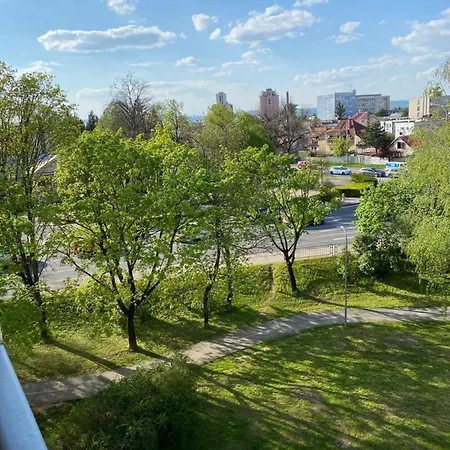 City Apartment Piest'any Exterior photo