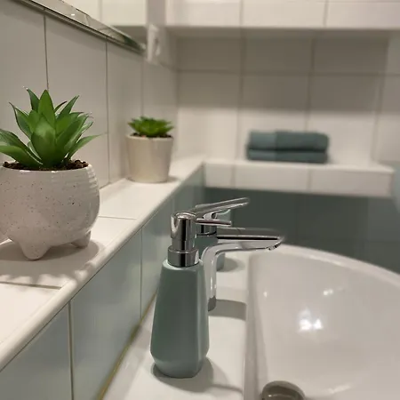 City Apartment Piest'any Exterior photo