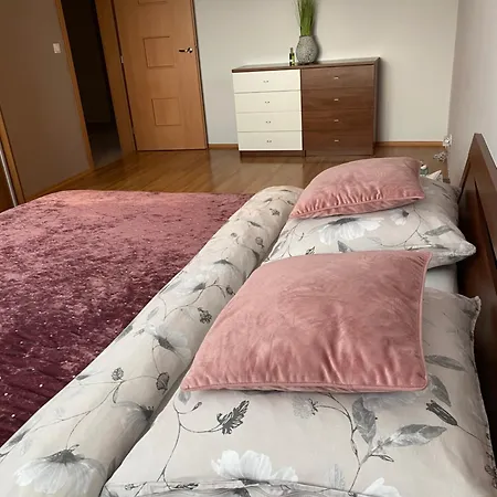 City Apartment Piest'any Exterior photo