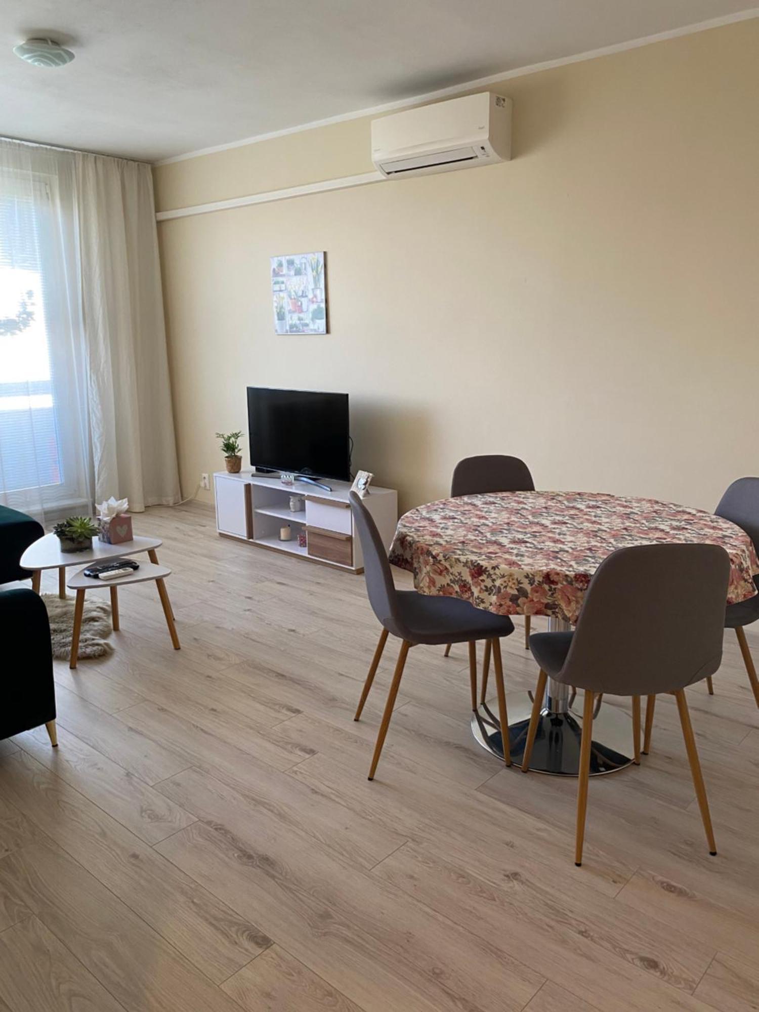 Apartment City Apartment *